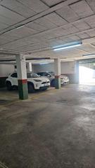 Aparcament cotxe a La Calzada - La Florida