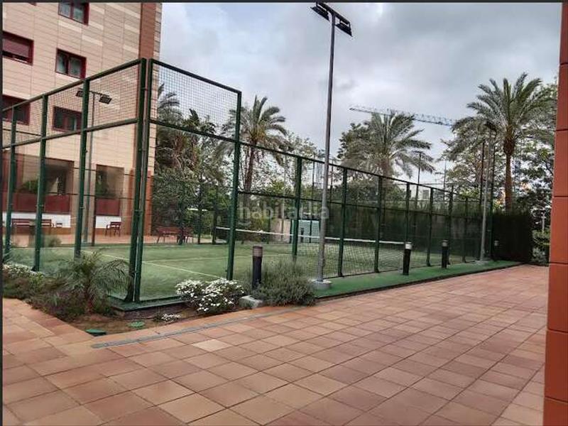 Foto 89a349b9-dad7-466c-bacc-21f09a653295. Piso estupendo piso en urbanización con pisicina en los bermejales!! en Sevilla