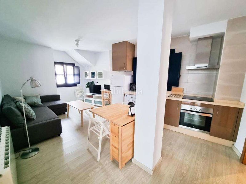 Foto 9e9d7813-9fb8-48f0-8282-88571aef9745. Edifici a Cudillero