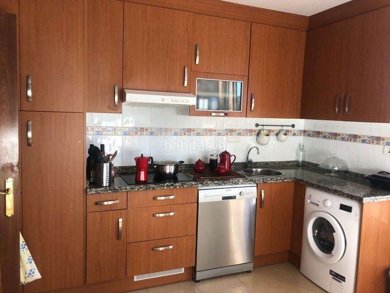 Foto b7a89e3f-36eb-49f9-bcee-a06e02e2db4e. Dúplex amb calefacció a El Carbayedo - El Quirinal Avilés