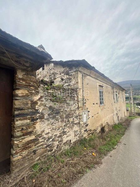 Foto 4c76ff3e-c907-4028-a817-12b5d4d54652. Casa a Trabada