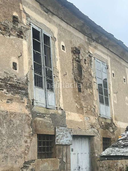 Foto 9047f054-972f-4059-9704-a5777bc99c78. Casa a Trabada