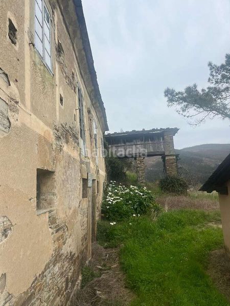 Foto c7f8ea25-fa21-4c22-8a06-e76876781a9c. Casa a Trabada