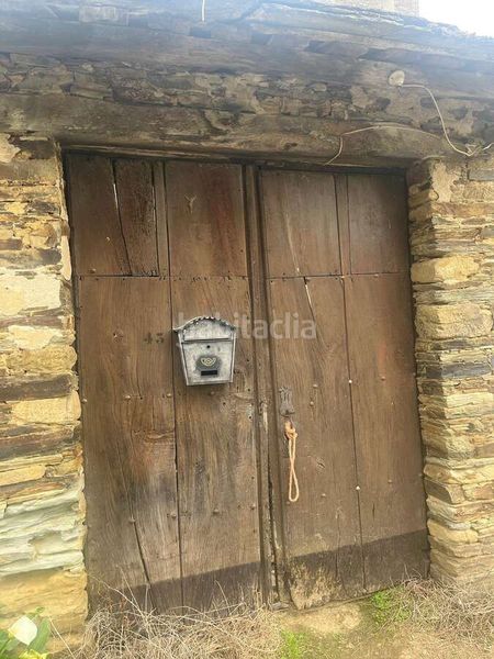 Foto fdf22b72-2c31-4396-90ae-2e474e32e47a. Casa a Trabada