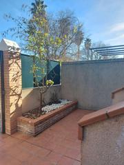 Maison jumelée à La Cruz. Chalet familiar en barrio periodista  listo para entrar a vivir!