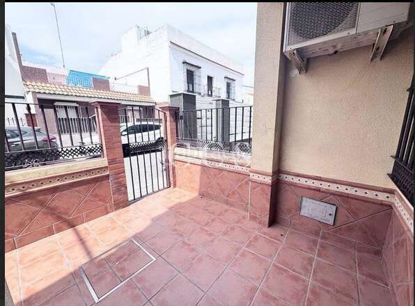 Foto a124ca8b-5ef1-440d-a928-b7a4d7f29389. Casa a Estación - La Fontanilla - El Tinte Utrera