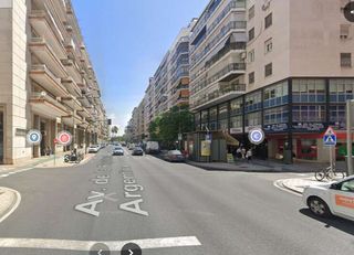 Local Comercial a Triana Este. Ideal inversores, estupendo local comercial en los remedios