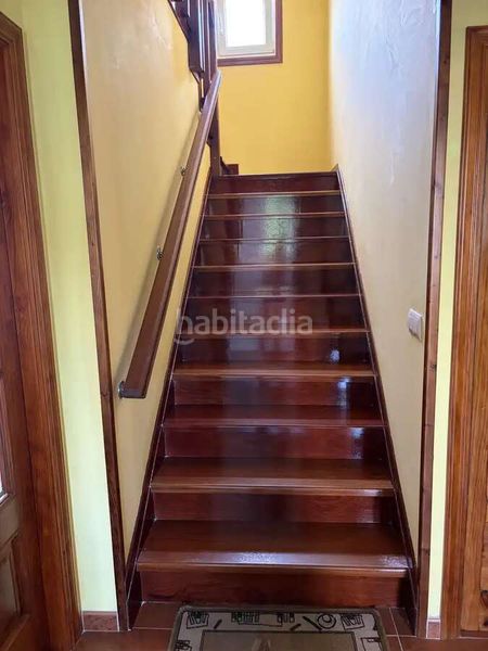 Foto 25ce06b4-8e29-48d4-9f6b-aacbab79552c. Casa adossada a Oroso