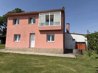 Semi detached house in Oroso