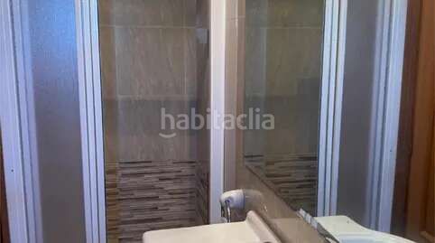 Foto a2429471-f657-4834-8106-9a690a533ce4. Pis amb aparcament piscina a El Perellonet Valencia