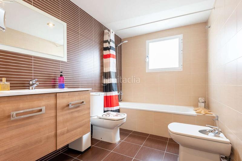 Foto c5b29975-b0f0-4893-9f1e-cf5dbb655b54. Casa adossada amb calefacció aparcament a Alqueries (Les) / Alquerías del Niño Perdido