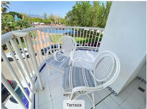 Foto d360f0e4-799f-41ee-83d9-b26296f919e4. Pis amb piscina a Castillo Sohail - Myramar Fuengirola