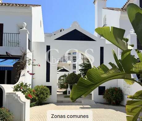 Foto f926901c-e315-41a0-87bd-7c6e423b87cc. Pis amb piscina a Castillo Sohail - Myramar Fuengirola