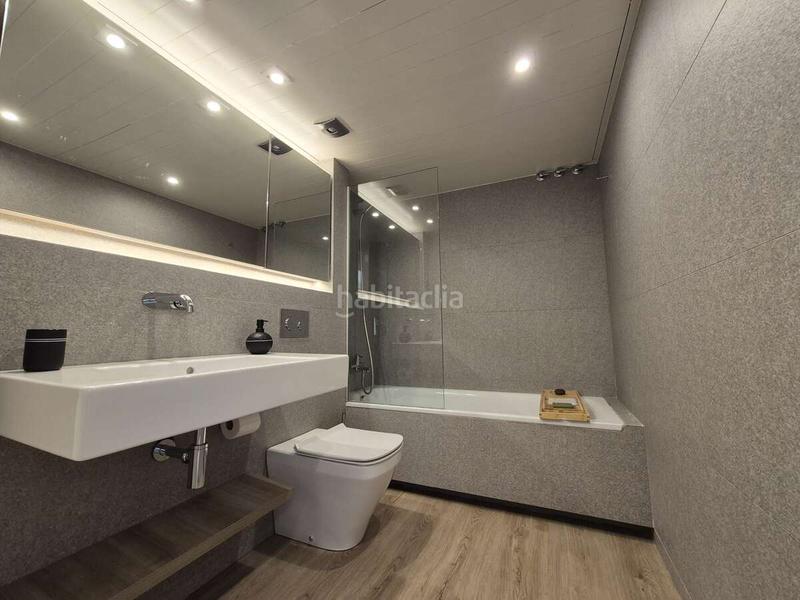 Foto a6ca4bde-1cbc-40ff-a109-9bed8d8175d7. Alquiler piso con terraza en Diagonal Mar i el Front Marítim del Poblenou Barcelona