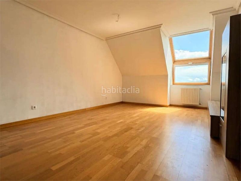 Foto 7b6fa508-4b8a-416e-9fb5-d7a96573206a. Pis amb aparcament a Huca - La Cadellada Oviedo