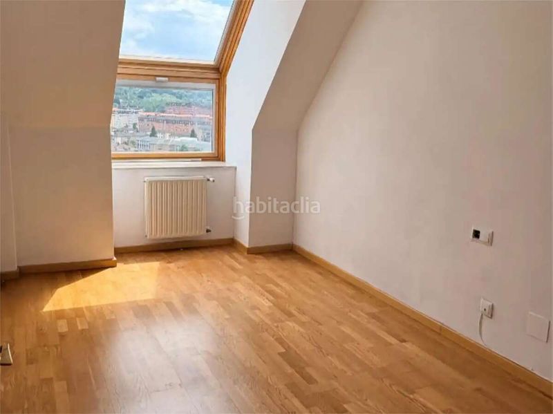Foto a2d92201-d858-4cce-925f-8e3265271469. Pis amb aparcament a Huca - La Cadellada Oviedo