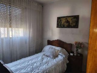 Chalet à Totana. Casa con cochera y primer piso para reformar en cantareros paret