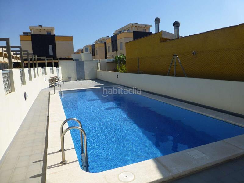 Foto 338ef95d-3670-47ff-87d6-b91c8a0bb3df. Reihenhaus mit heizung parking pool in Playa-Ben Afeli Almazora / Almassora