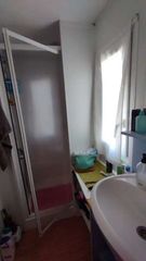 Pis a Ribes de Freser. Mobilhome con terraza y vistas al puigmal en camping vall de rib