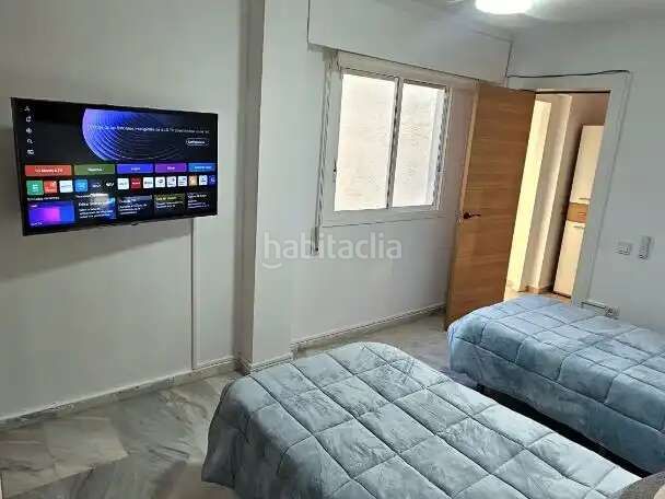 Foto bbdb67db-e26c-4648-b25c-2854a41bf68c. Flat with parking pool in Playa Poniente Benidorm