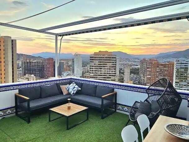 Foto d6316deb-45b0-4805-9c2e-43ce70bcc8e4. Flat with parking pool in Playa Poniente Benidorm