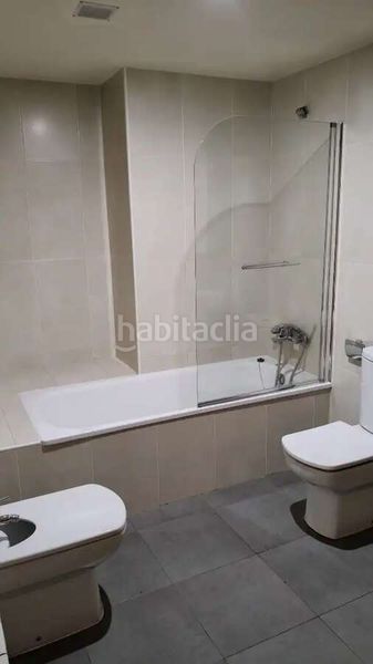 Foto 52c49a78-bfa0-43e5-b92e-95d337ea623a. Pis amb aparcament a Rosselló