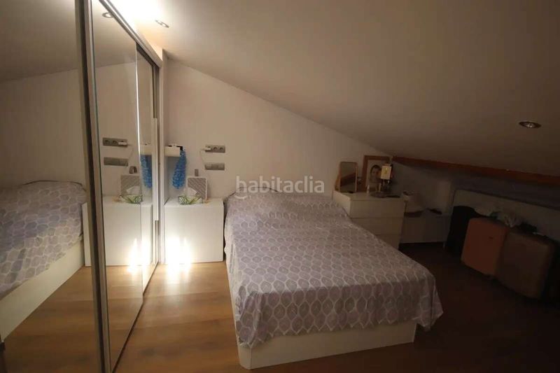 Foto c1440059-4882-4b39-b664-1caecaea60d7. Casa adossada a Centre Viladecans