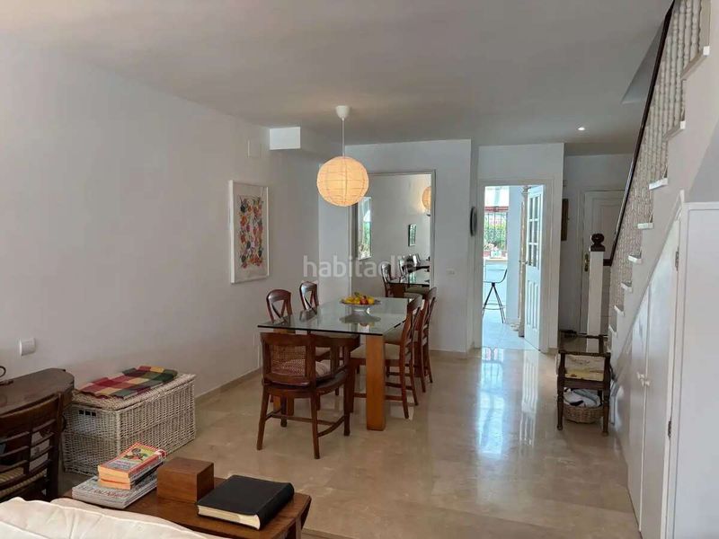 Foto 47cdfd74-1880-4c5d-a678-67f414cfa3b8. Casa adossada amb aparcament piscina a Bel - Air Estepona