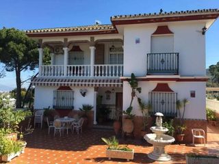 Chalet en Platero - El Limón. Chalet independiente en alhaurín de la torre con gran parcela, p
