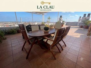 Ático  Mimosa. Ático en viladecans con gran terraza, balcón y garaje privado