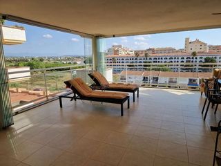 Pis a Playa Norte. Apartamento exclusivo con gran terraza acristalada en playa nort
