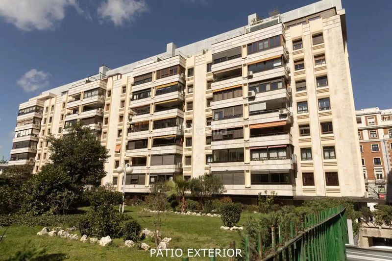 Foto f2ab6c82-e75f-4ea1-9eae-17fed81e801e. Pis a Gaztambide Madrid