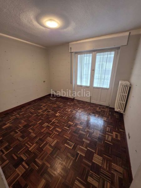 Foto 37b1a917-85a8-4c61-bc76-31317048b53f. Appartamento con riscaldamento parcheggio in Centro Avilés