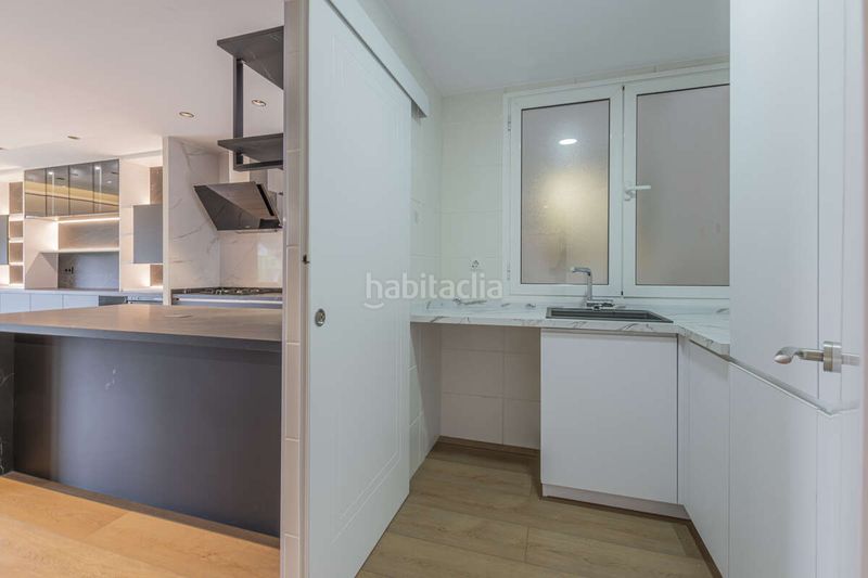 Foto f5a62a6e-3cee-4c91-a785-ad5c7e5b598e. Pis amb calefacció aparcament piscina a Pedralbes Barcelona