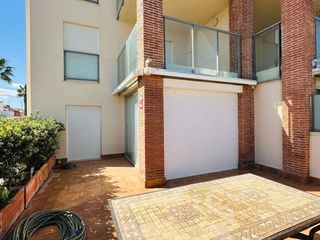 Pis a Devessa - Monte Pego. Apartamento en primera línea de mar con terraza, piscina y garaj