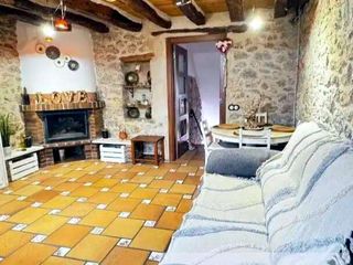 Semi detached house in Pinell de Brai (El). Preciosa casa rústica con buhardilla, bodega y vistas a la natur