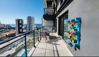 Piso en Marisol Park - Ortembach - Los Almendros. Piso en excelente estado con terraza de 17 m, piscina privada y
