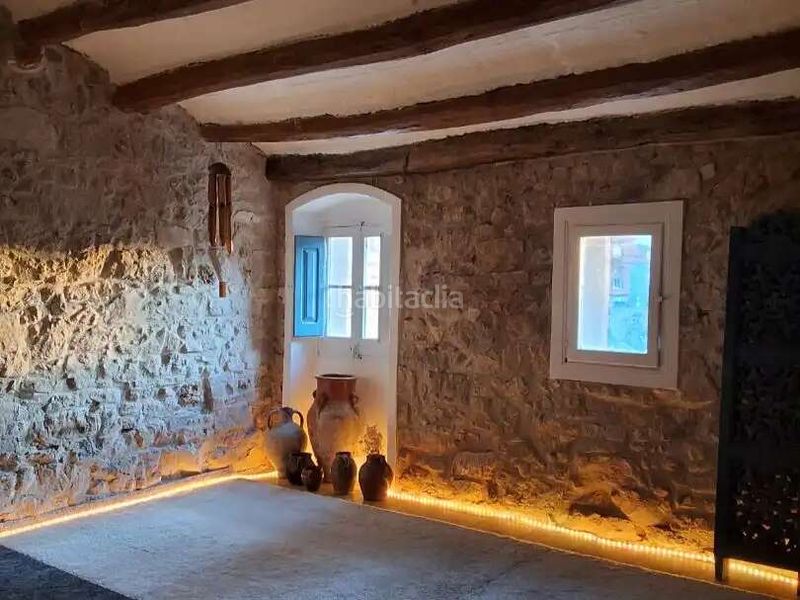Foto c518d382-9124-4cf3-b4cd-c9616960582e. Casa adossada a Vallirana