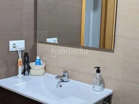 Foto 3138d2a1-0055-4d13-bb98-b6cd4ffddaff. Pis amb calefacció aparcament piscina a Zona de la Vega Antequera
