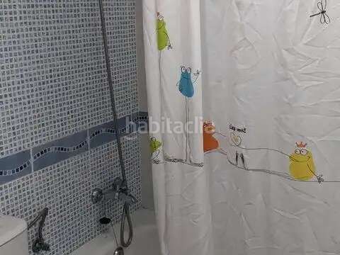 Foto f0b2bc75-ef0b-4b4b-ae35-d3ea285aaa9c. Pis amb calefacció aparcament piscina a Zona de la Vega Antequera