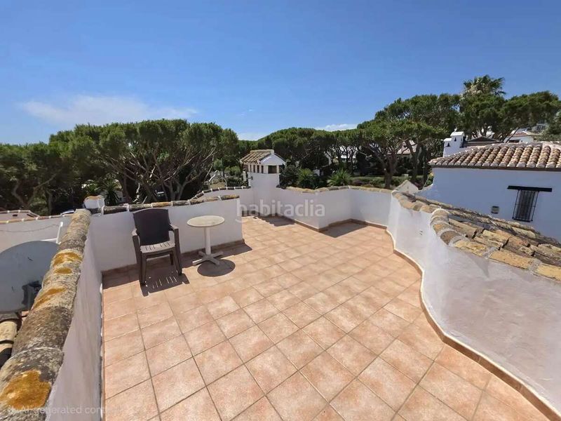 Foto d5064d7a-30d5-4a3b-8e25-3824a28d9806. Casa adossada amb piscina a Calahonda Mijas