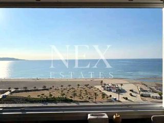 Pis a Muga - Gran Reserva - Badia. Apartamento reformado en primera línea de mar en el edificio mia