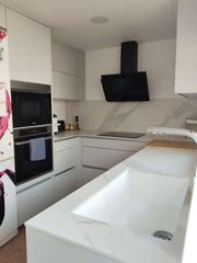 Semi detached house in Gilet. Adosado en gilet con terrazas, piscina privada y alta eficiencia