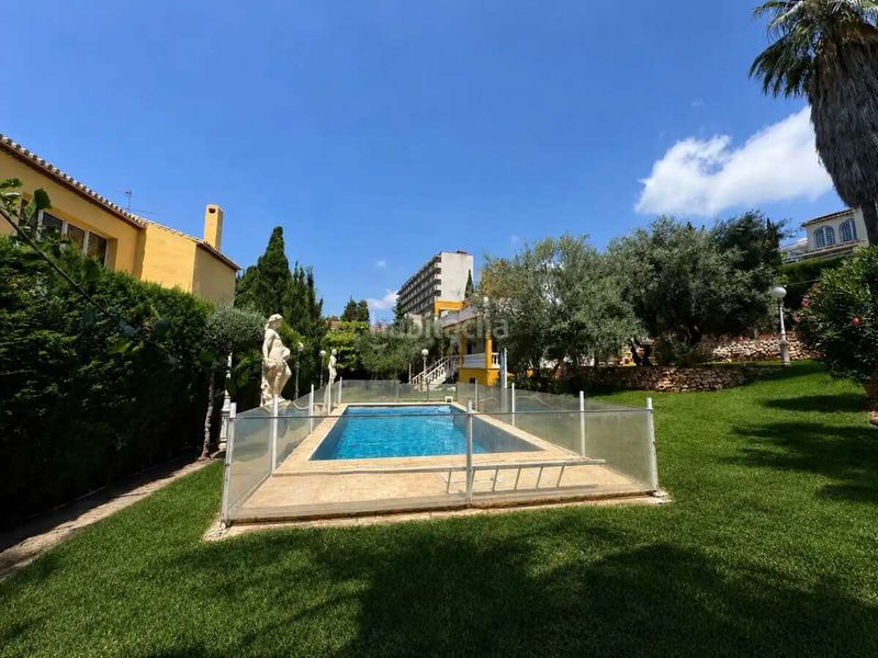 Foto 4a33e21b-225f-43a5-928a-7c56cc8891f2. Xalet amb calefacció piscina a Pedregalejo - Morlaco Málaga