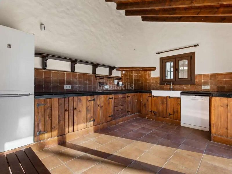 Foto ecbe20bc-38f8-4e35-9b7e-028aff5bfa49. Chalet with parking pool in Camino Algarrobo - Las Arenas Vélez - Málaga