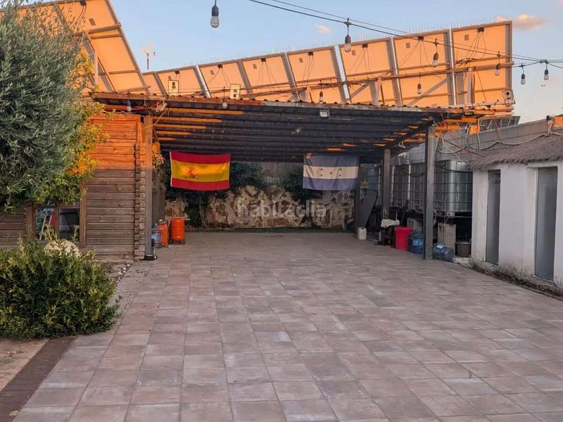 Foto 1dd43ca9-6e68-4d23-9d9d-72aa610d5cc8. Chalet mit pool in Mejorada del Campo