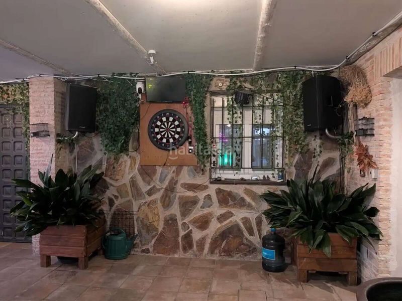 Foto 1de29b67-6cd7-42c3-ac12-fa3a66411dfe. Chalet mit pool in Mejorada del Campo