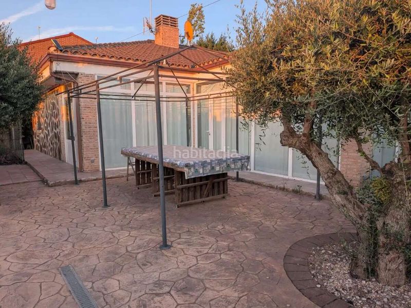 Foto 206ebc7e-1370-4706-b348-46ae65d55b67. Chalet mit pool in Mejorada del Campo