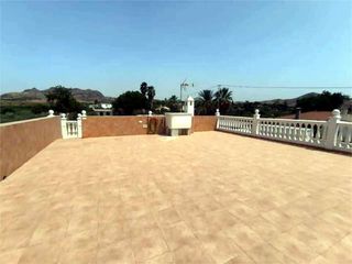 Chalet in Campanillas. Casa con parcela de 2.500 m en urbanización cerrada en cártama