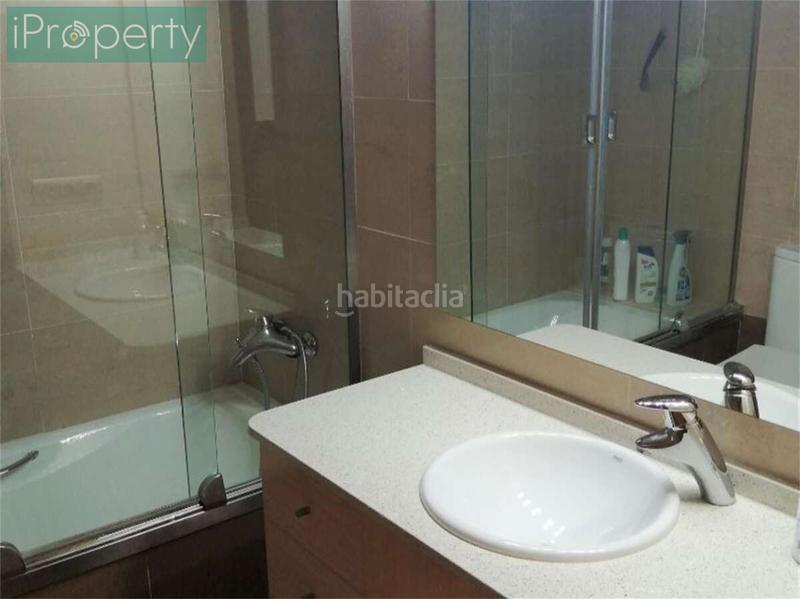 Foto b0f4d5a5-8ad7-493e-ad01-804693ce5192. Pis amb calefacció aparcament a Calafell platja Calafell